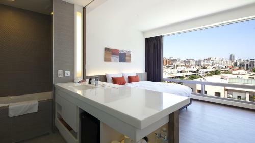 52 Hotel