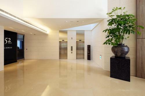 52 Hotel