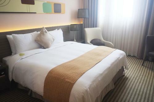Park City Hotel Luzhou Hotel