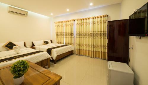 Sunflower Hotel