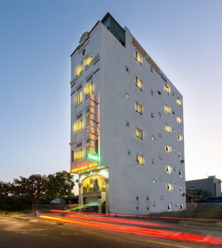 Sunflower Hotel