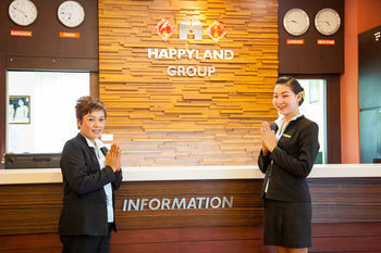 Hotel Happyland Mansion