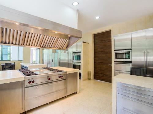 Villa One Waterfall Bay - An Elite Haven