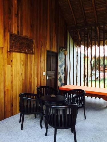 Hotel Thiwson Beach Resort