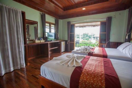 Hotel Yataa Island Resort