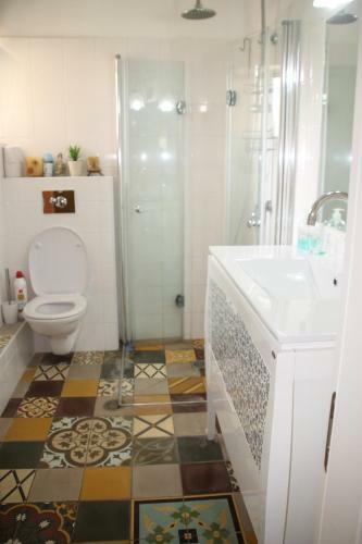 Hostal Desert Bird Guest House
