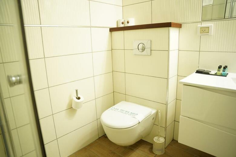 Shani Hotel