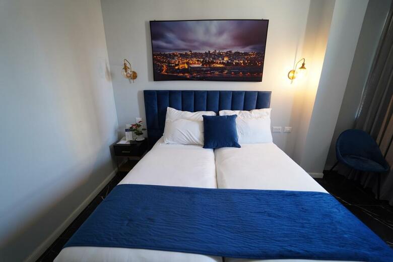 Shani Hotel