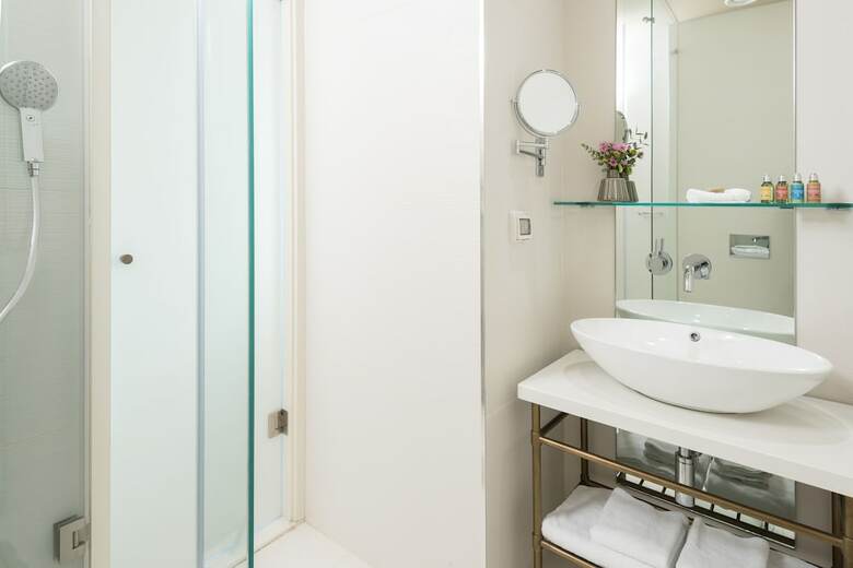 Hotel Rothschild 22