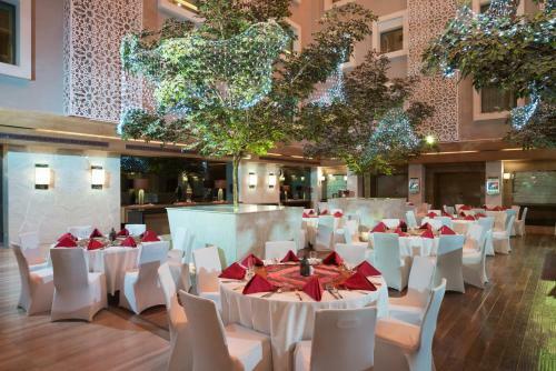 Hotel Doubletree By Hilton Al Muroj