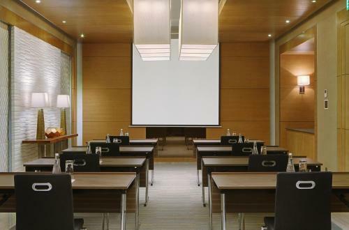 Hotel Doubletree By Hilton Al Muroj