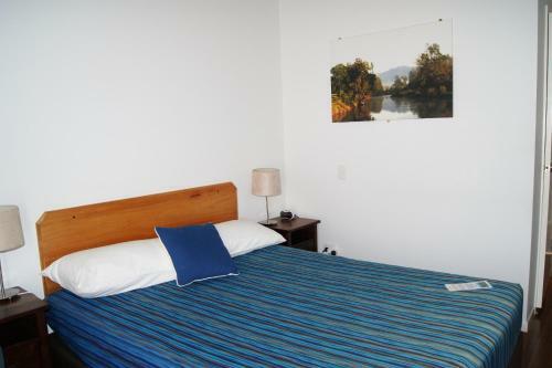 Motel Diggers Tavern