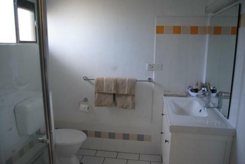Airlie House Motor Inn