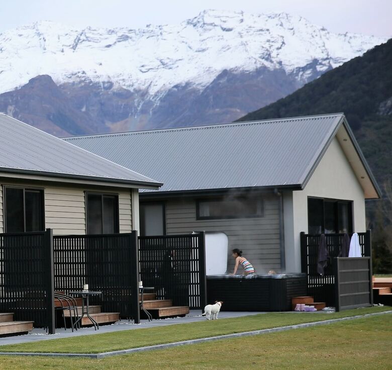 Glenorchy Peaks Bed And Breakfast