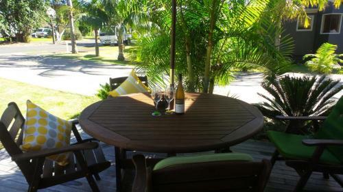 Cathedral Cove Apartment