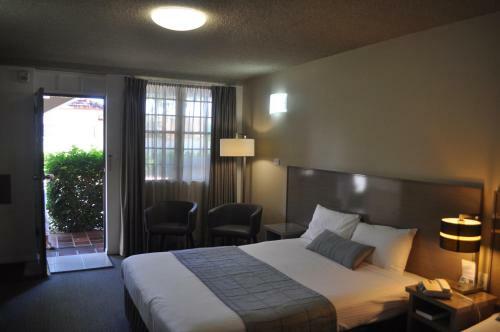 In Town Motor Inn