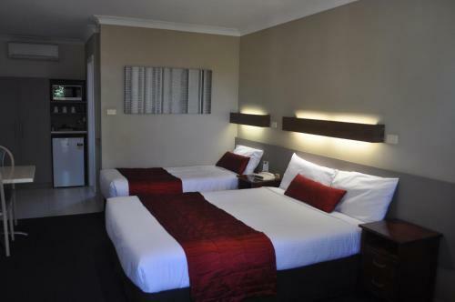 In Town Motor Inn