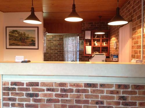 Riverview Motor Inn