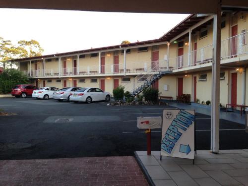 Riverview Motor Inn