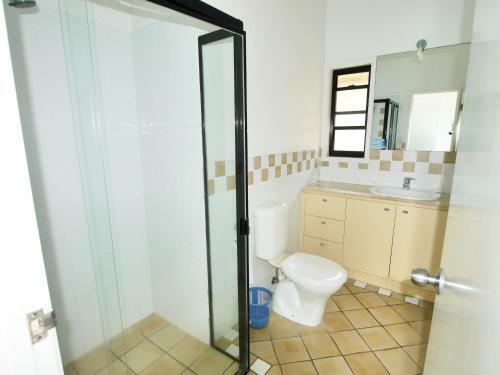Apartamentos Cylinder Cove 8