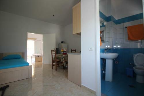Apartamento Anxhelos' Flats