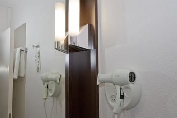 Hotel Campanile Luxembourg A�roport
