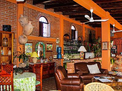 Hotel Suites La Hacienda
