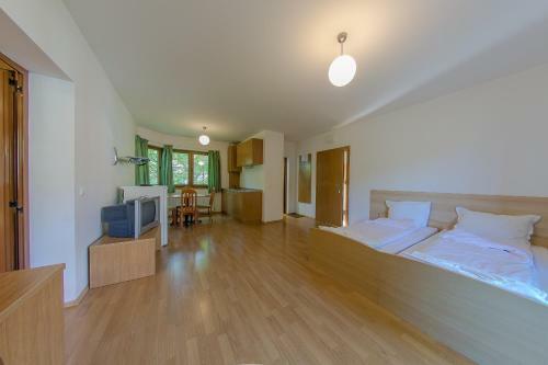 Hotel Guest Rooms Kokiche