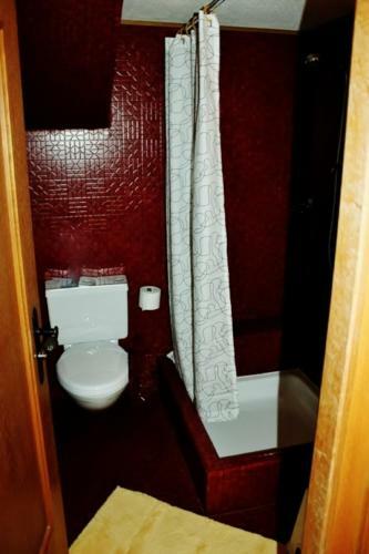 Bed & Breakfast Heidi-guesthouse-amden
