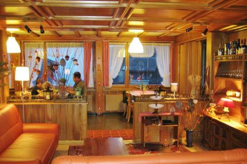 Bed & Breakfast Heidi-guesthouse-amden