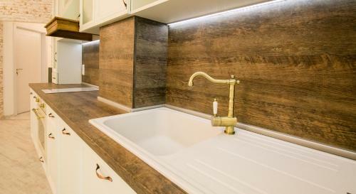Trigor City Apartment