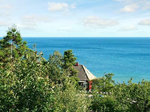 Three-bedroom Holiday Home In Allinge 9