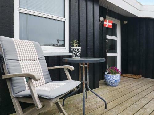 Three-bedroom Holiday Home In Blokhus 1