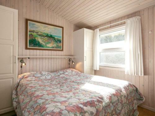 Three-bedroom Holiday Home In L�kken 60