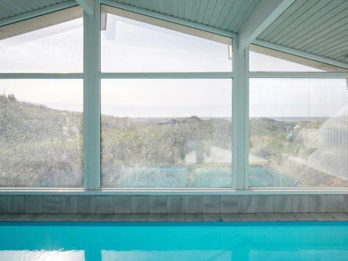 Three-bedroom Holiday Home In L�kken 60