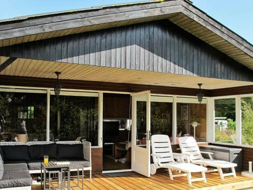 Three-bedroom Holiday Home In Hals 38