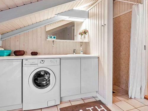 Two-bedroom Holiday Home In Hals 9