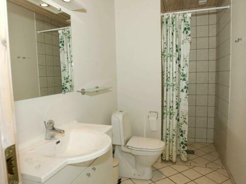 Three-bedroom Holiday Home In Hasle 1