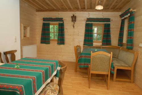 Ferienhaus Leitenbauer-huabn
