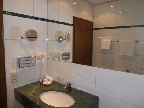 Hotel Sch�n