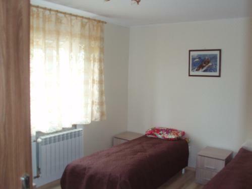 Hostal Oti Guesthouse