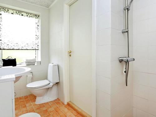 Three-bedroom Holiday Home In Hundested 2