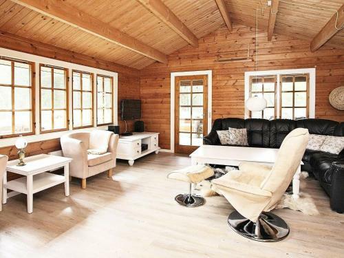 Three-bedroom Holiday Home In Jerup 14
