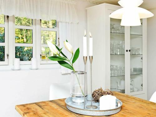 Five-bedroom Holiday Home In Juelsminde 3