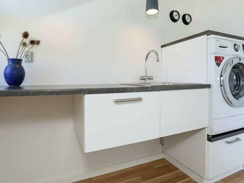Two-bedroom Holiday Home In Jerup 7