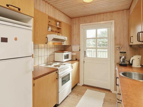Three-bedroom Holiday Home In Jerup 13