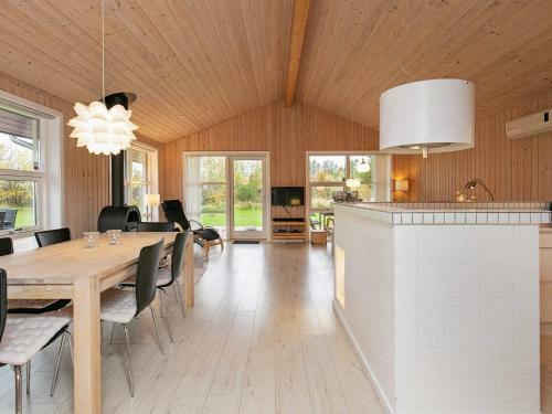 Three-bedroom Holiday Home In Jerup 16