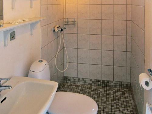 Three-bedroom Holiday Home In Nex� 40