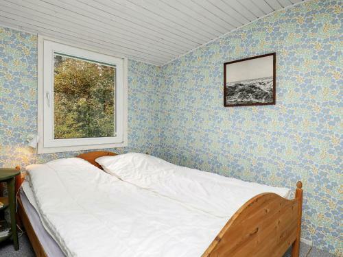 Three-bedroom Holiday Home In Roslev 4