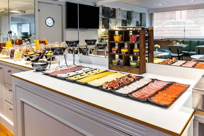 Hotel NH Brussels St�phanie
